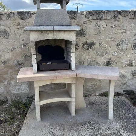 Holiday home Au Val D'authion Allonnes (Maine-et-Loire)